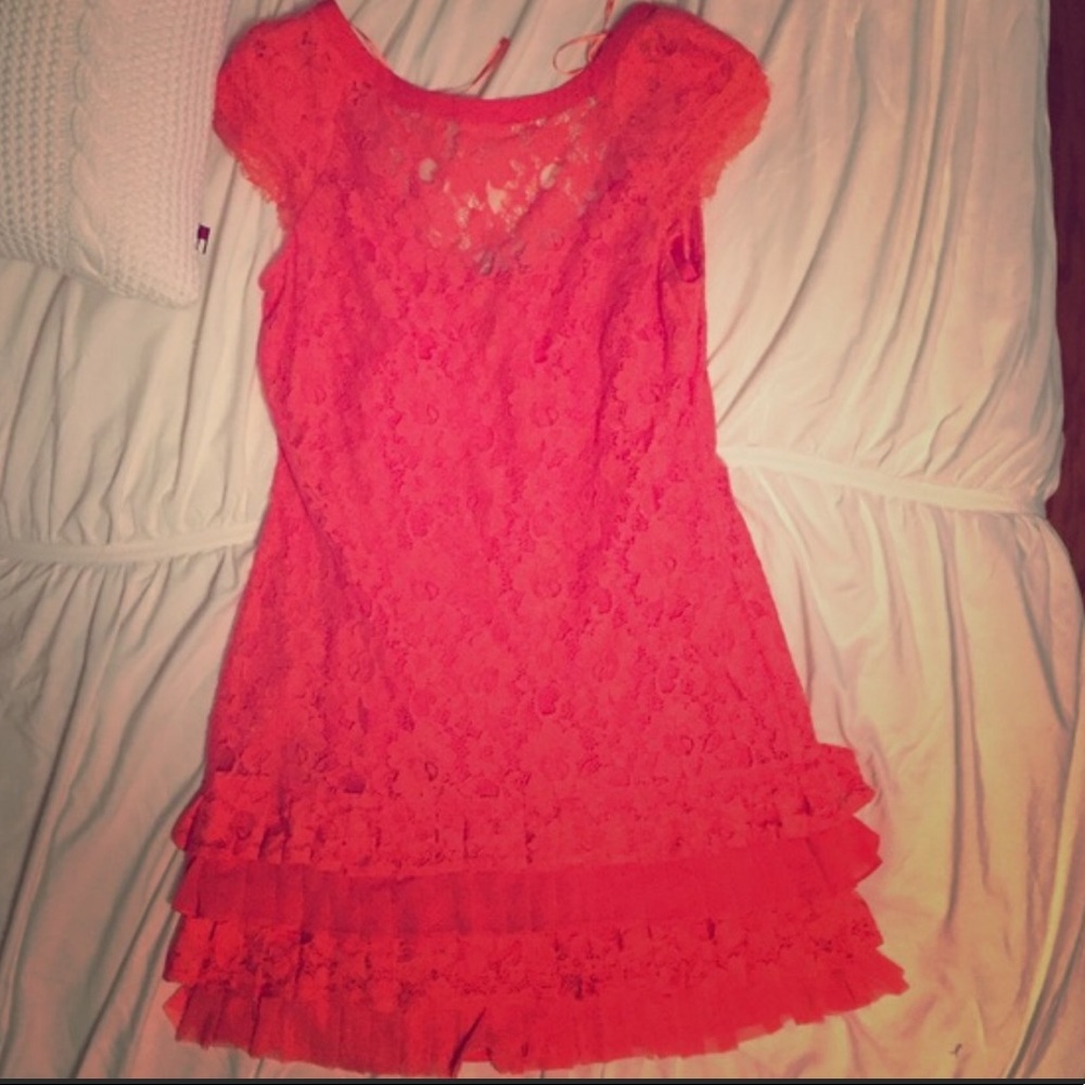Jessica Simpson pink lace and ruffle dress